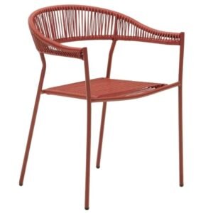 Červená kovová zahradní jídelní židle