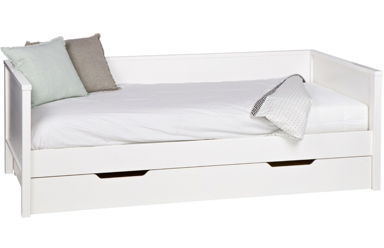 Hoorns Bílá borovicová postel Warde